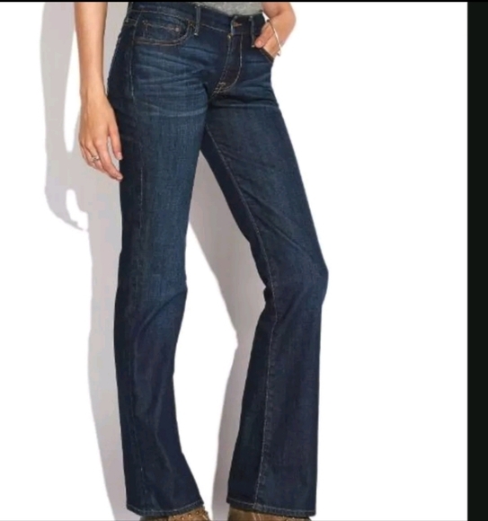 Lucky Brand Distressed Blue Jeans Worn Look 8/29 Rosewood Sweetnlow Bootcut LowR - Picture 1 of 16
